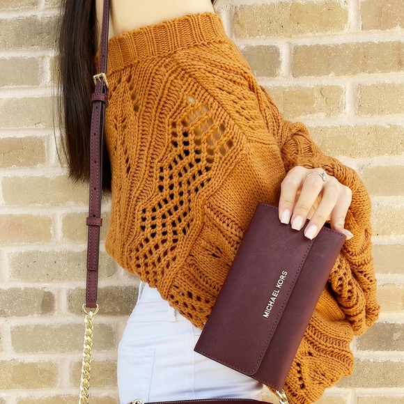 SALE‼️‼️Michael kors large trifold wallet Merlot - Picture 3 of 4